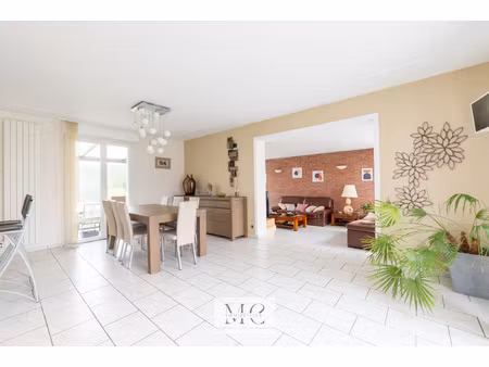 magnifique semi plain-pied individuel  3 chambres  bureau  d