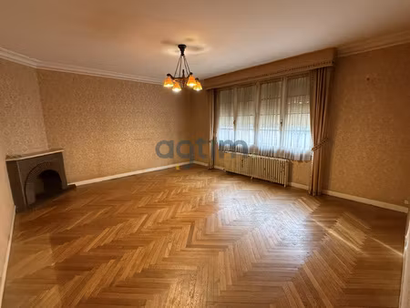 maison familiale à rénover centre-ville de la roche-sur-yo