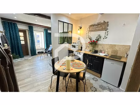 maison de ville avec balcon  montluel centre