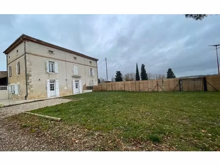 location maison  m² t-4 à sainte-colombe-en-bruilhois  1 085 €