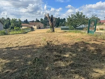 terrain constructible proche centre village