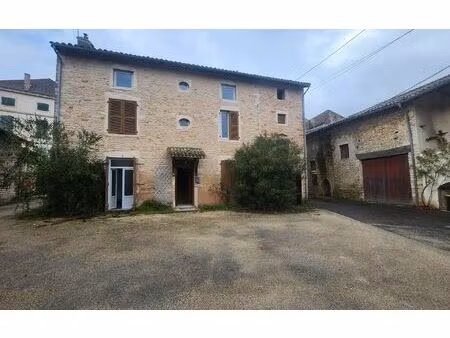 immeuble uchizy m² t-11 à vendre  290 000 €