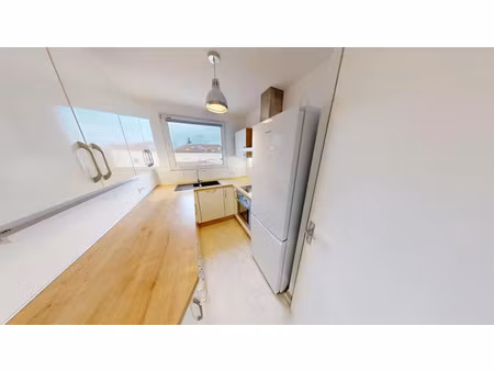 location appartement 3 pièces 68.5 m² à metz (57000)  950 €