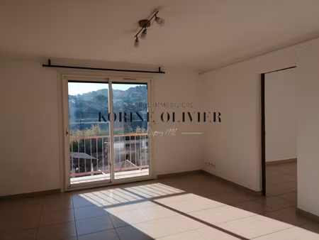 peyrolles - t3 avec balcon et cave