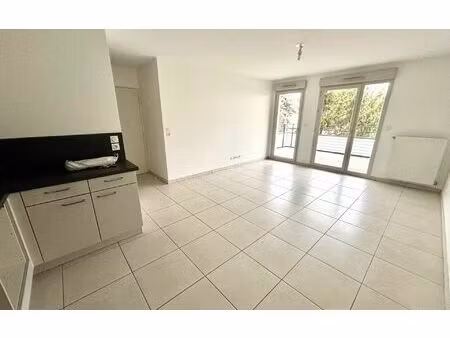 appartement villeurbanne 60.93 m² t-3 à vendre  295 000 €