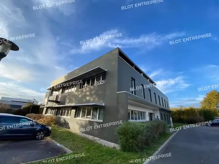 a louer - bureaux - 134 m² - la chapelle sur erdre