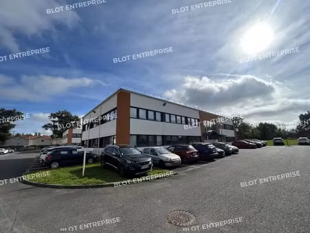 à louer - bureaux - 602 m² - rezé