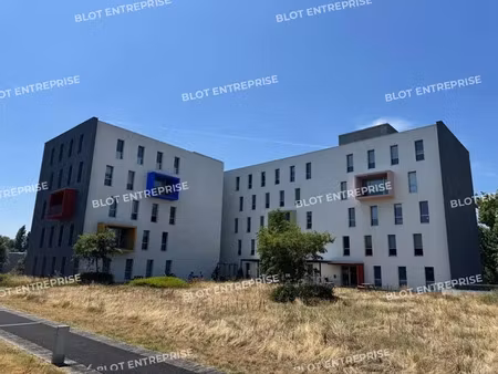 a louer - bureaux - 1 668 m² - saint herblain