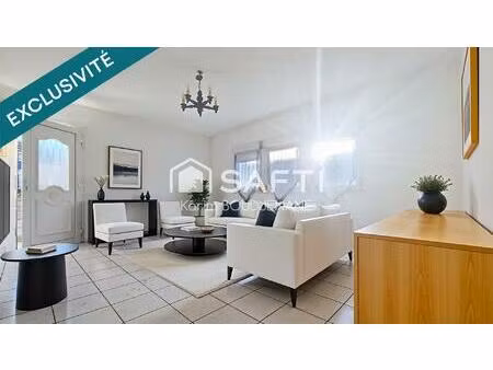 maison individuelle de plain-pied  3 chambres  garage  dépendance sur 440 m2 de terrain...