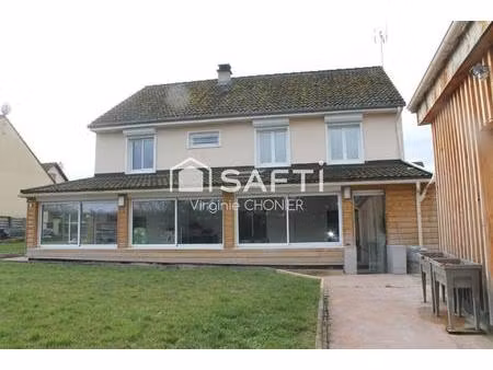 belle maison entièrement rénovée de 153m2 avec garage double. idéal famille nombreuse