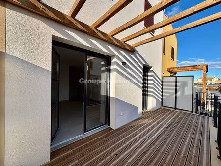 maison 3 pièce(s) 64.10 m2 avec jardinet  à saint etienne du grès