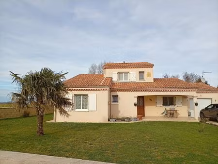 beau pavillon de 2005