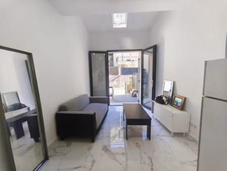location meublée duplex 2 pièces 35 m² à nice (06000)  900 €