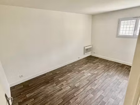 location appartement 2 pièces 26.74 m² à ozoir-la-ferriere (77330)  750 €
