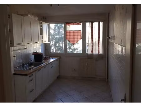 location appartement 3 pièces 65 m² à saint-etienne (42000)  685 €