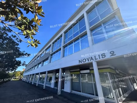 a louer - local commercial 70 m² - saint herblain