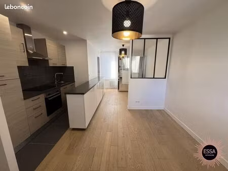 studio 1 pièce 23 m²