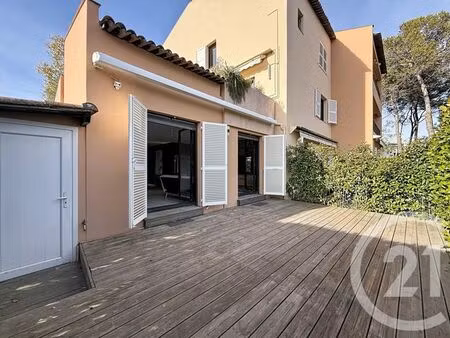 appartement f3 à louer - 3 pièces - 62 12 m2 - mougins - 06 - provence-alpes-cote-d-azur
