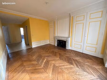 appartement 2 pièces 64 m²