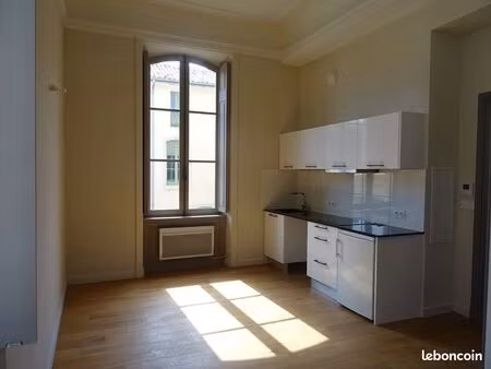 studio 1 pièce 22 m²
