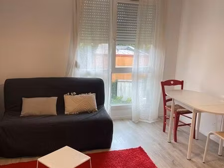 studio 1 pièce 20 m²