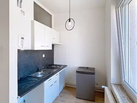 studio 1 pièce 27 m²
