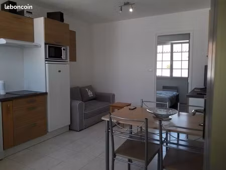 maison t2 plein centre xv gare période hivernale seulement