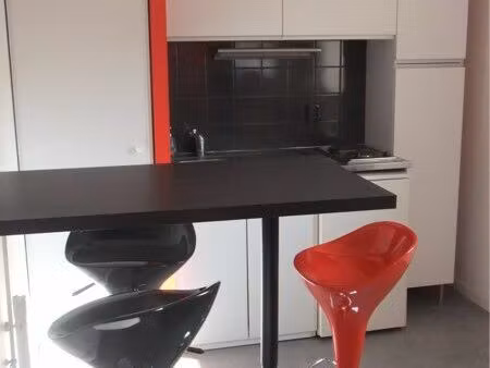 studio meublé proche gare/centre ville