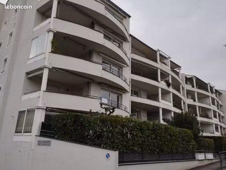 appartement t4 84 m² très bon standing à proximité clinique pasteur