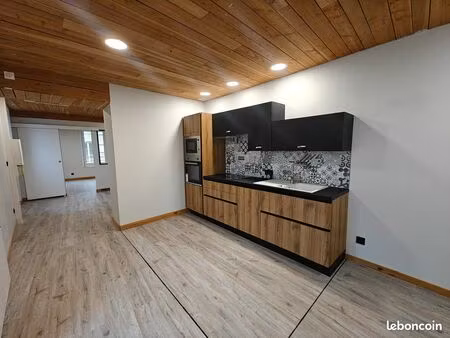 spacieux t2 refait à neuf – lumineux et idéalement situé au centre de la suze