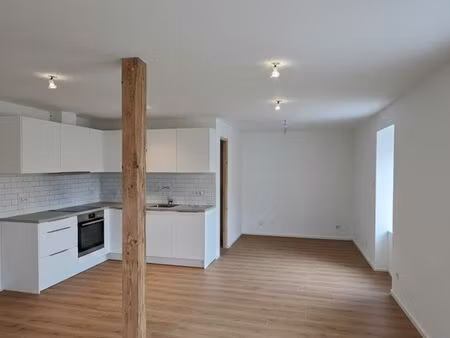studio 40m² à cours-la-ville - entièrement rénové
