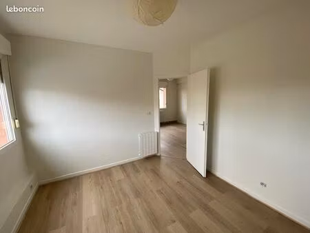 bel appartement 2 pièces rénové – 42 88 m² – craponne + parking