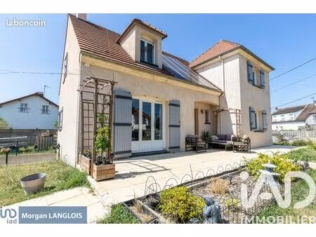 maison 6 pièces 110 m²