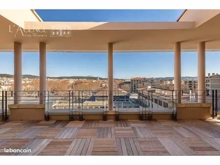 appartement 5 pièces 250 m²