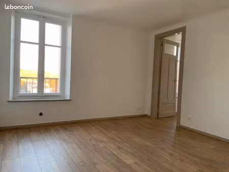 appartement t3 lumineux avec balcon