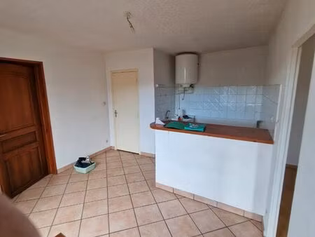 loue studio f2 rez de jardin a tardy