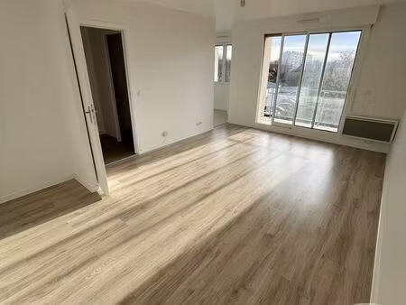 appartement f2 à louer - 2 pièces - 46 m2 - champigny sur marne - 94 - ile-de-france