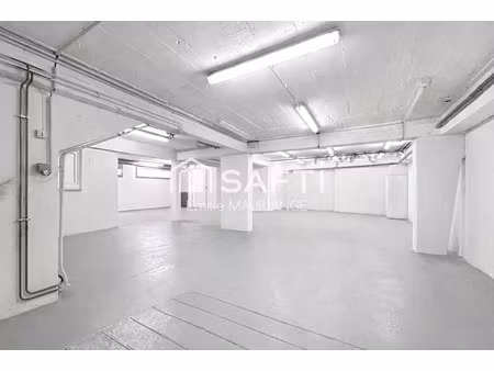 location locaux professionnels 2 pièces 82 m² à cholet (49300)  590 €