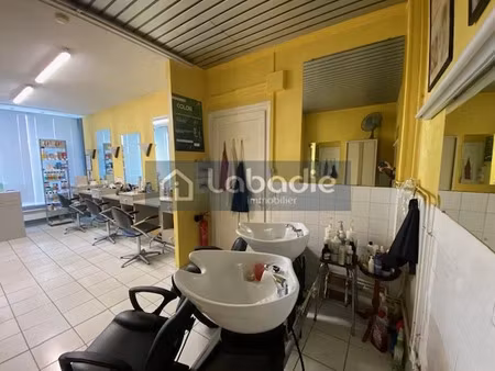 location locaux professionnels 29.2 m² à vire normandie (14500)  385 €