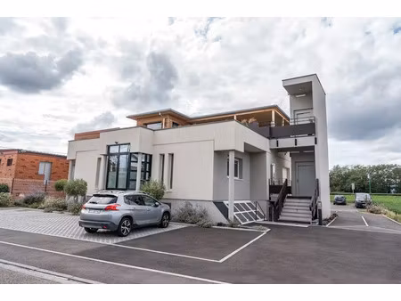 location locaux professionnels 15 m² à sausheim (68390)  250 €