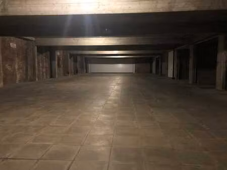 box fermé à vendre !