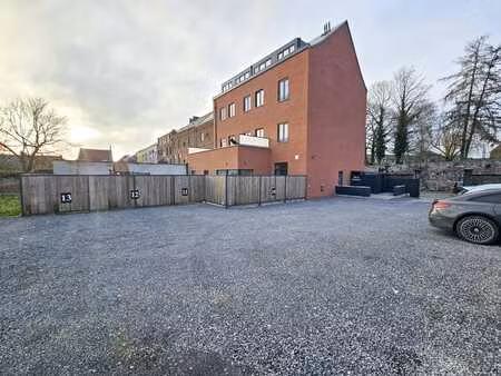 appartement+ terrasses+ jardin + parking