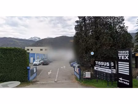 location locaux professionnels 320 m² à domene (38420)  3 200 €