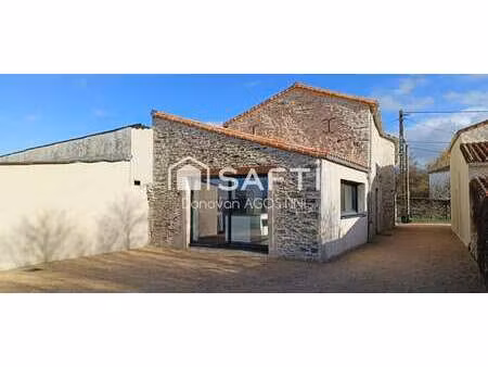 vente maison aux brouzils (85260) : à vendre / 137m² les brouzils