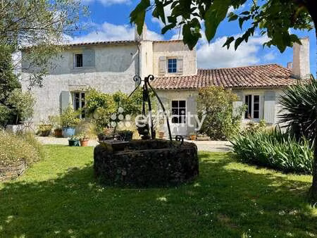 vente maison piscine à nieulle-sur-seudre (17600) : à vendre piscine / 380m² nieulle-sur-s