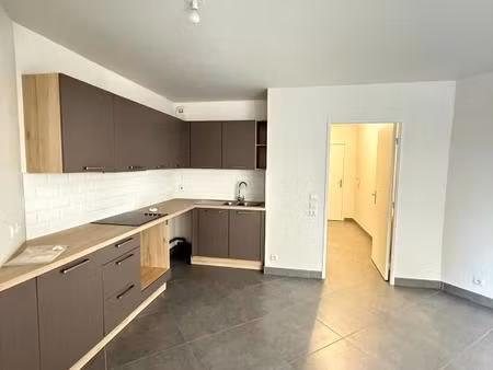 beau studio - immeuble récent