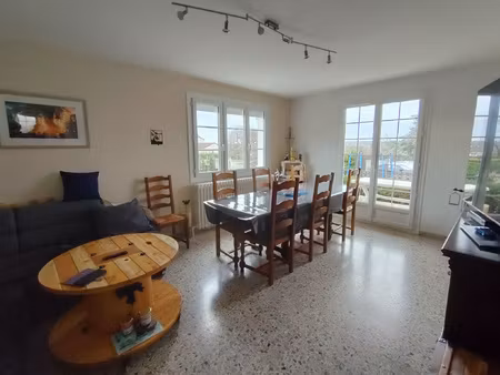 appartement 4 pièces en rez-de-chaussée