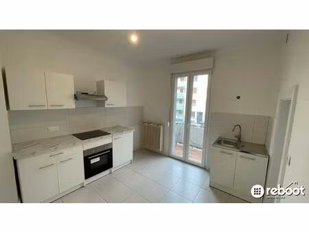 lumineux 3 pièces de 77 m² au 1er étage avec balcon – charme et clarté à schiltigheim !