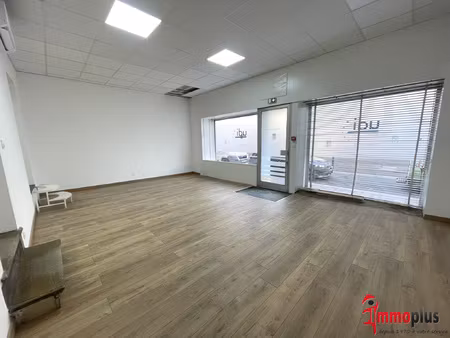 local commercial de 112 m2 entièrement rénové - mulhouse cen