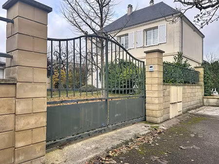 pavillon familial au calme sur conflans-sainte-honorine